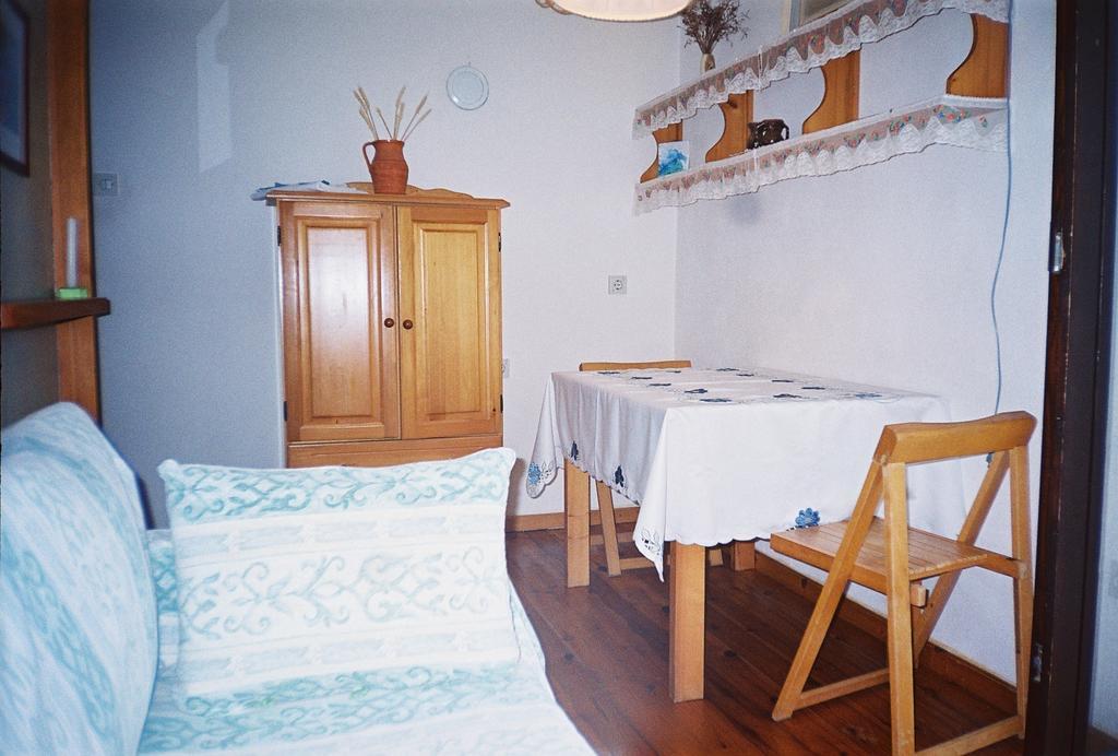 Apartments Ljuba I Mare Malinska Bilik gambar