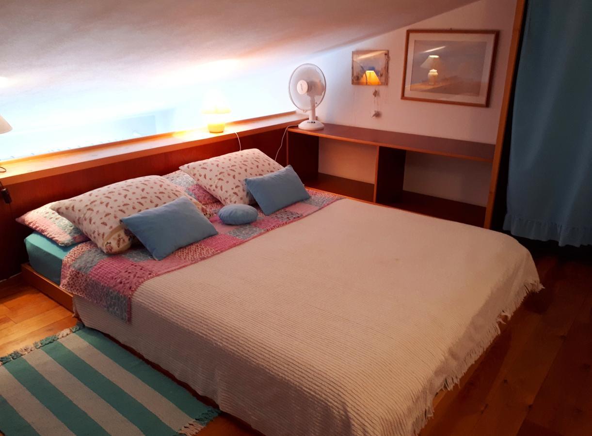 Apartments Ljuba I Mare Malinska Luaran gambar